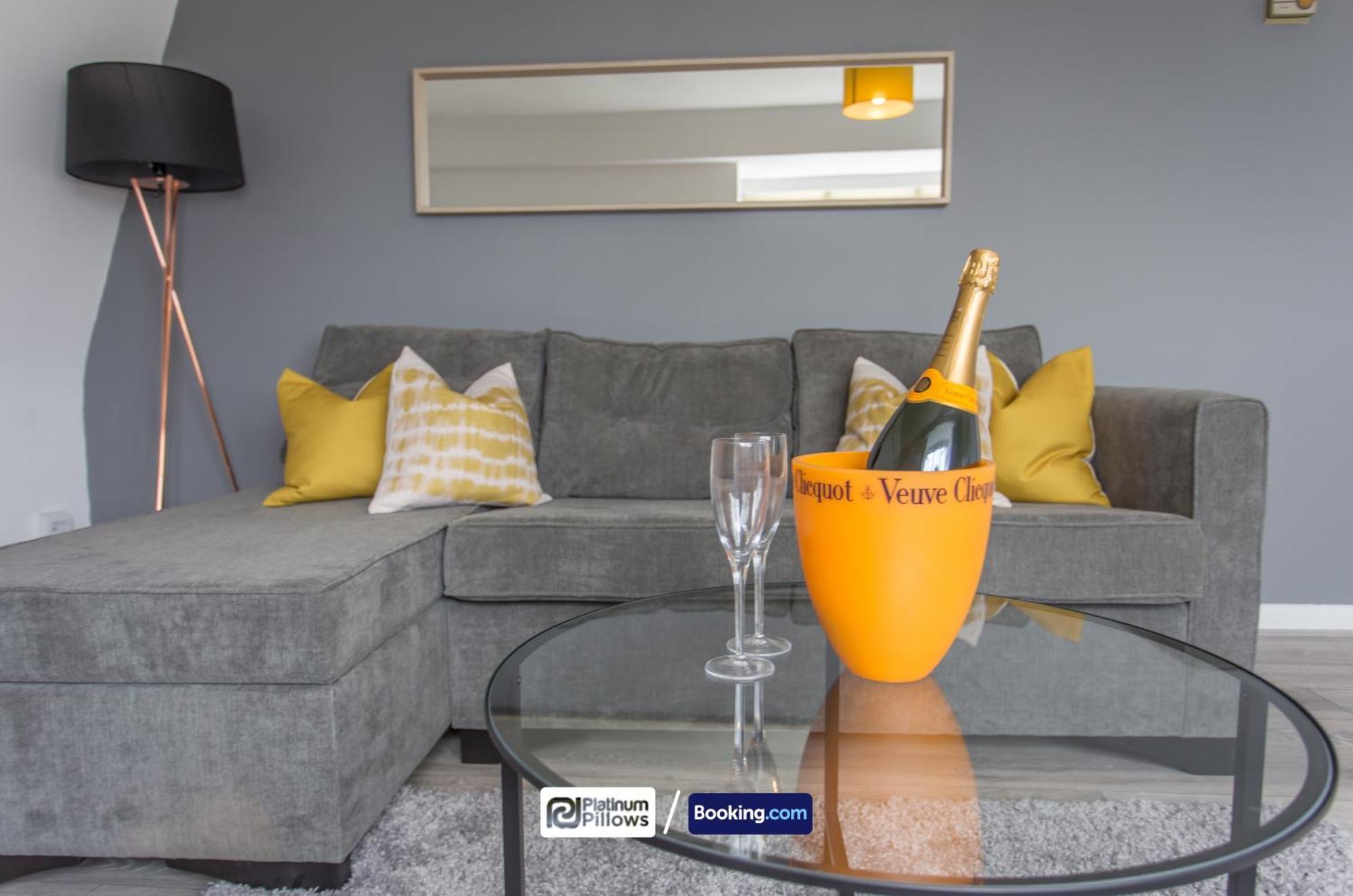 Oxford Apt Near Jr Hospital & Universities, Great Weekly & Long Stay Offers Extérieur photo